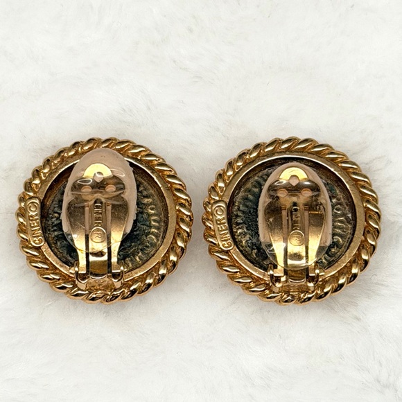 Vintage CINER Roman Revival Coin Clip-On Earrings – Gold Tone, Signed, 1” - Picture 11 of 16